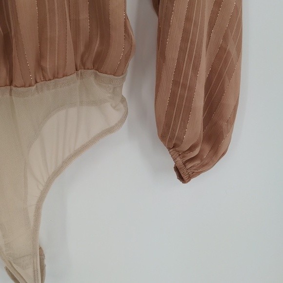 Lush Women's Bodysuit‎ Size Small Rose Gold Long Sleeve Ruffle Faux Wrap V Neck - Picture 16 of 16